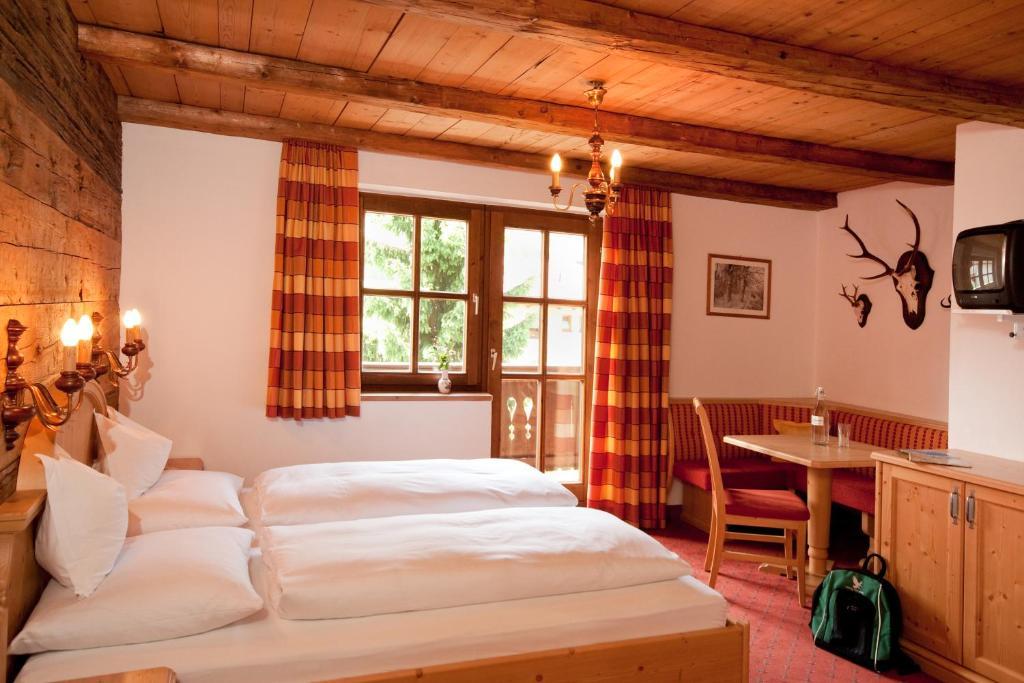 Hotel Kirchenwirt เคิร์ชแบร์ก อิน ทิโรล ภายนอก รูปภาพ