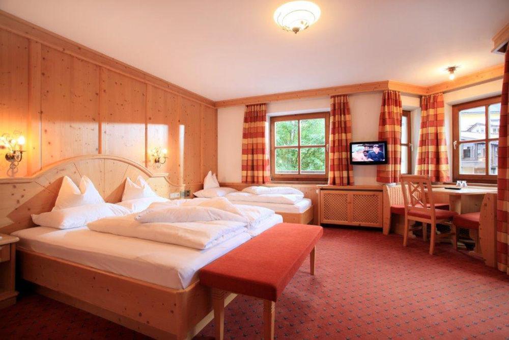 Hotel Kirchenwirt เคิร์ชแบร์ก อิน ทิโรล ภายนอก รูปภาพ